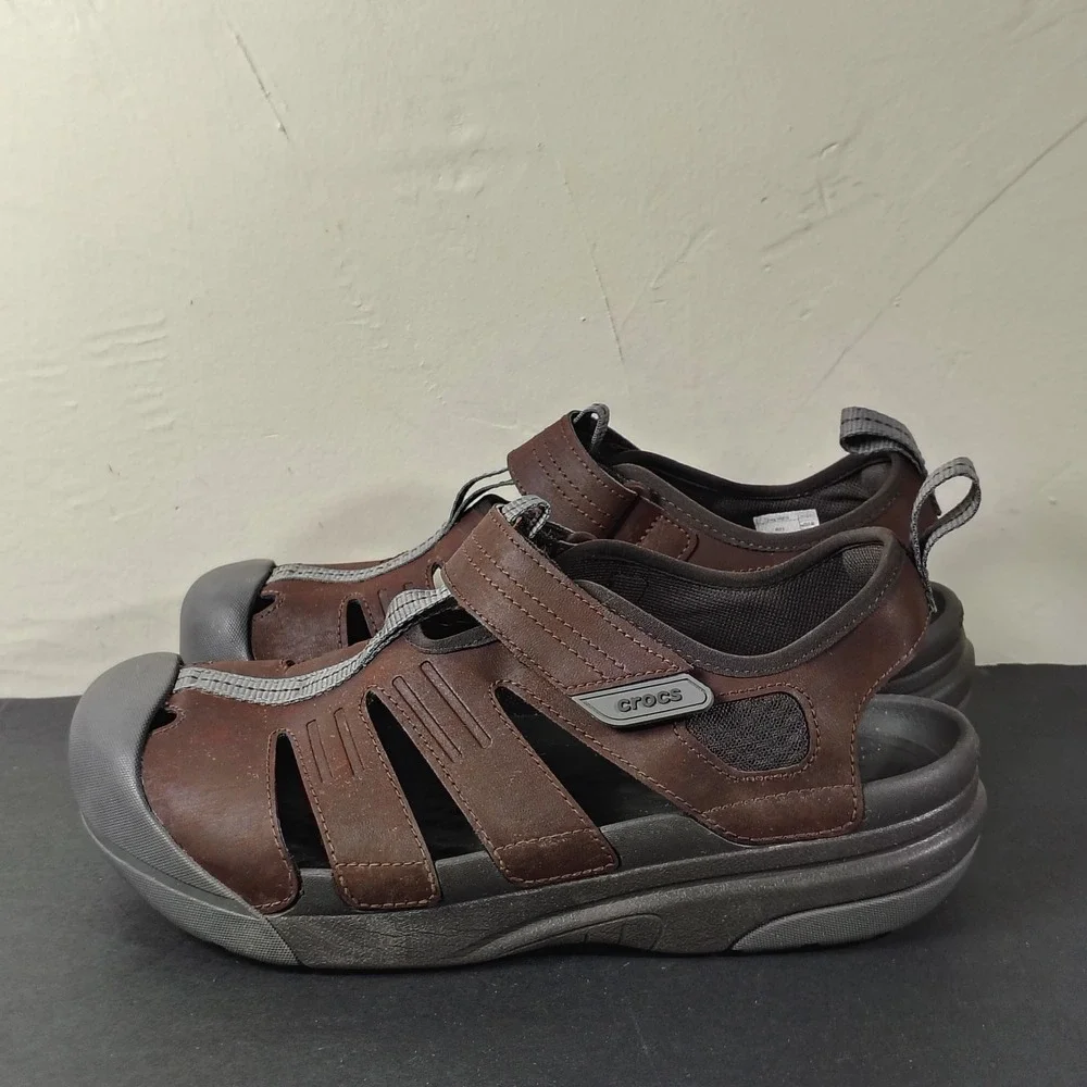 Crocs Yukon Fisherman Sandals Mens 11 Brown Leather Gorpcore Outdoor Shoes
